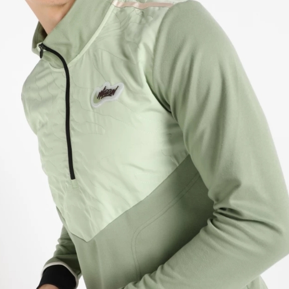 NIKE DRI-FIT  LIGHT GREEN SPORTS T-SHIRT - Picture 4 of 9